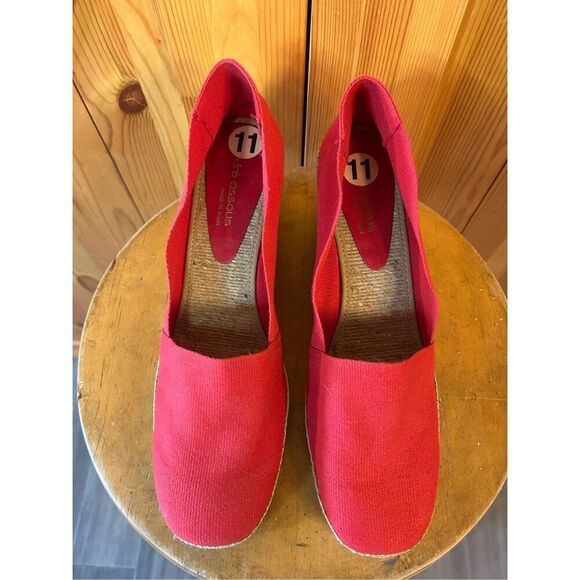 ANDRE ASSOUS Red Canvas Designer Espadrille Close Toe Wedges Size 11 - Picture 6 of 8